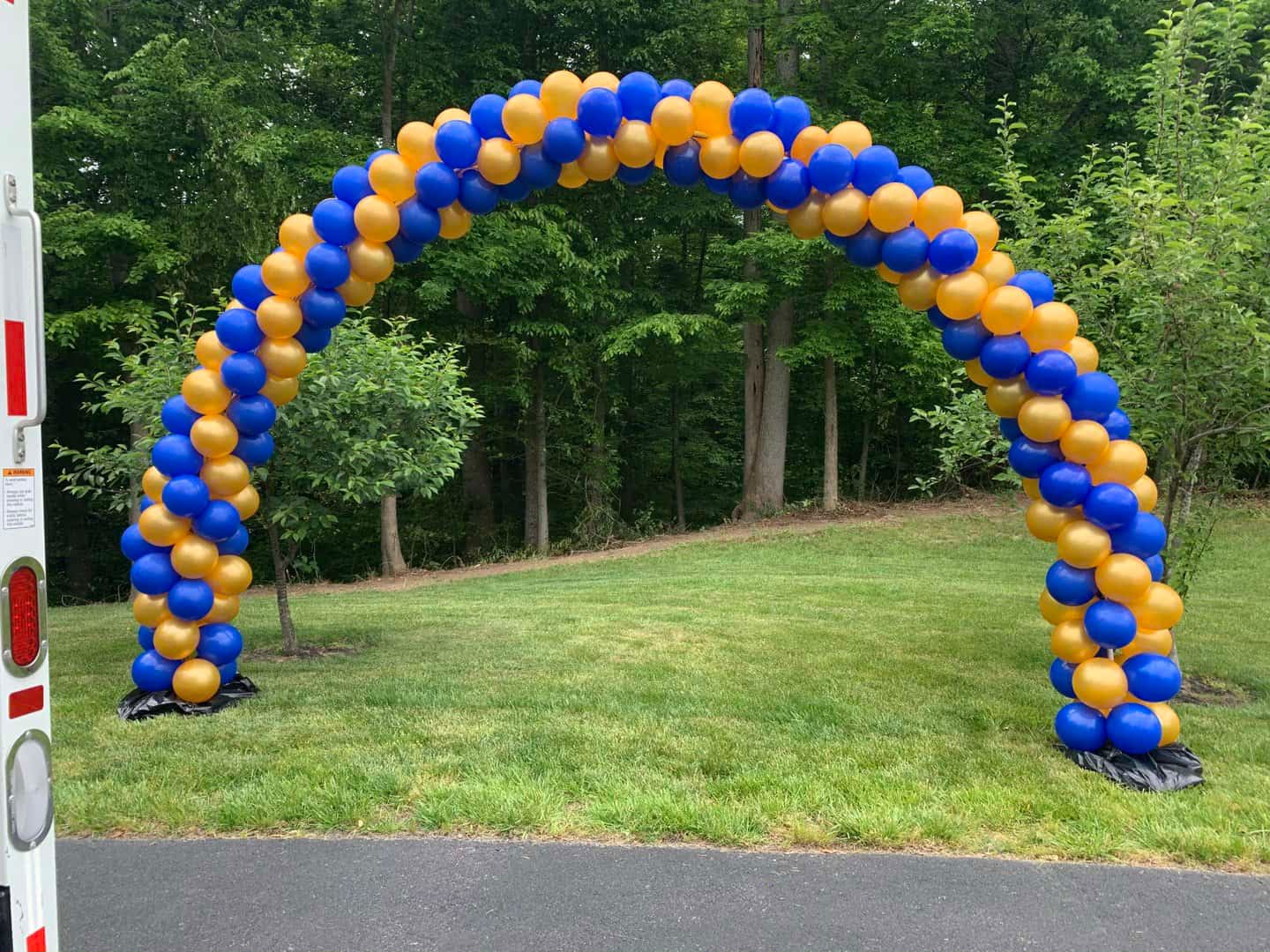 Balloon decoration setup 3